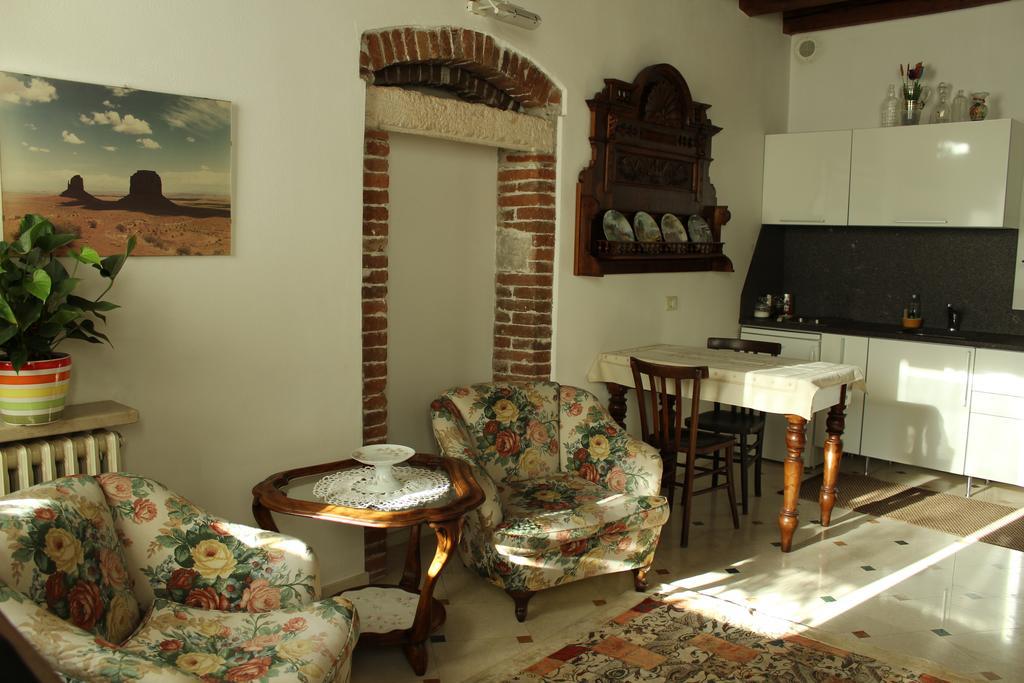 Residenza Carducci Centro Storico Appartement Verona Kamer foto
