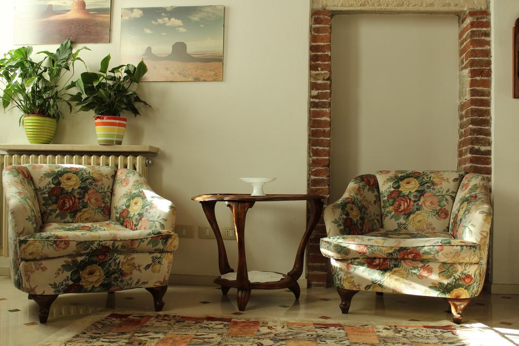 Residenza Carducci Centro Storico Appartement Verona Kamer foto