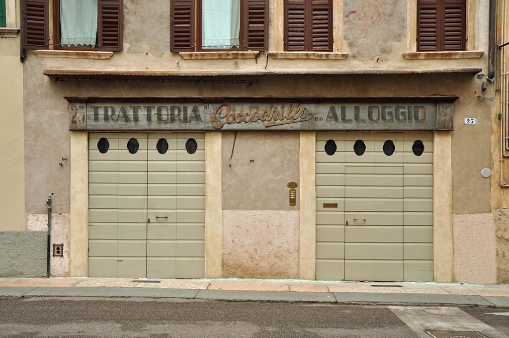 Residenza Carducci Centro Storico Appartement Verona Kamer foto